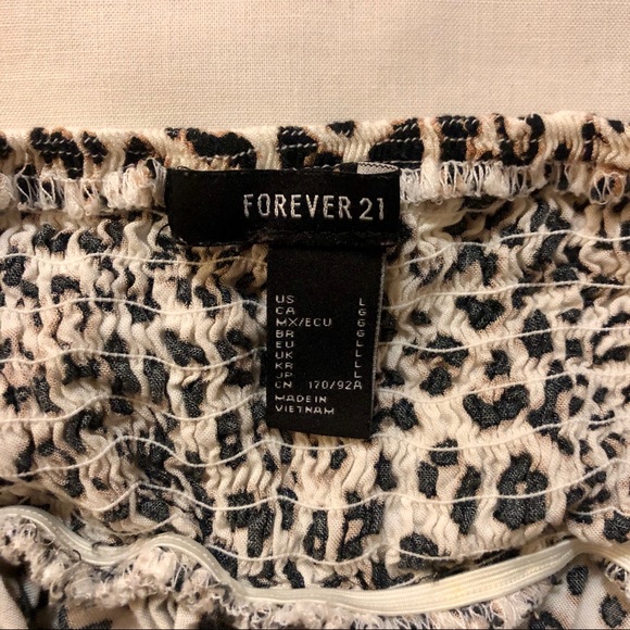 Forever21 Leopard print crop top - Picture 3 of 3